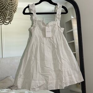 Chic White Ruffled Mini Dress